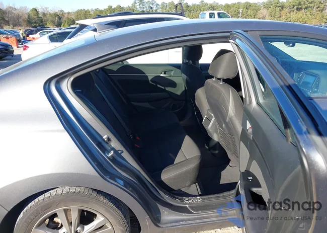 5NPD84LF9JH300335: 43936246