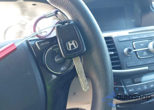 1HGCR2F38GA090424: 43936285