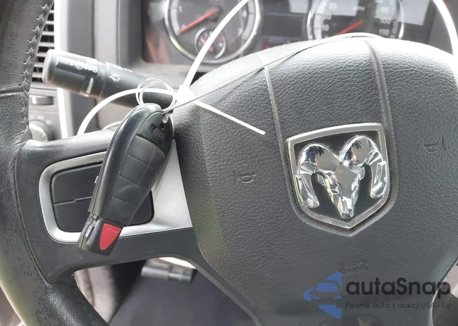 1D3HB18T89S799830: 43936300