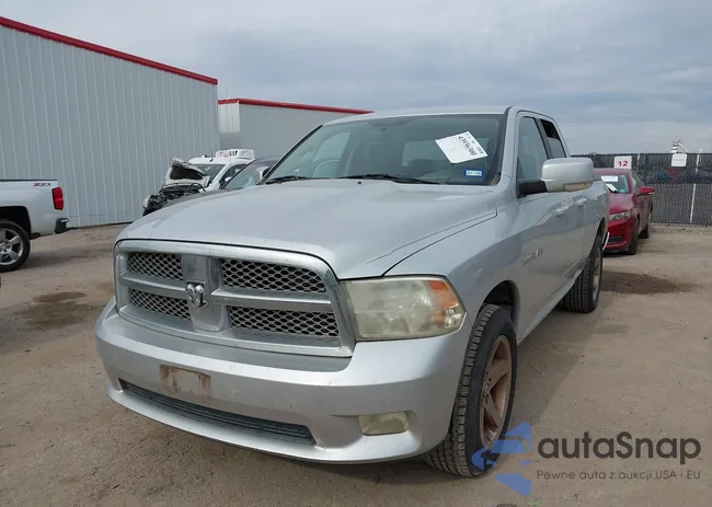 1D3HB18T89S799830: 43936300