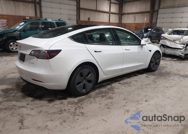 5YJ3E1EB3NF360810: 43936364