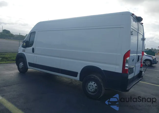 3C6TRVDG0KE557886: 43935397