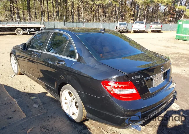 WDDGF8ABXEA953513: 43935411