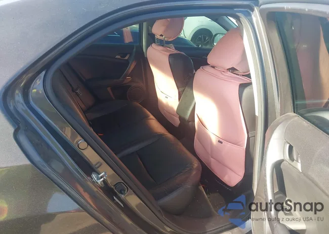 JH4CU26639C034811: 43935419