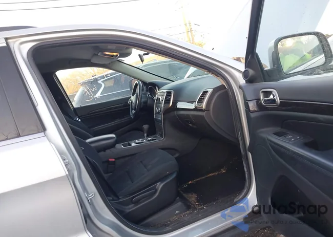 1C4RJFAG8CC325582: 43935456