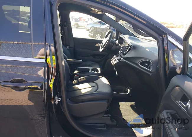 2C4RC1BG9TR155056: 43935501