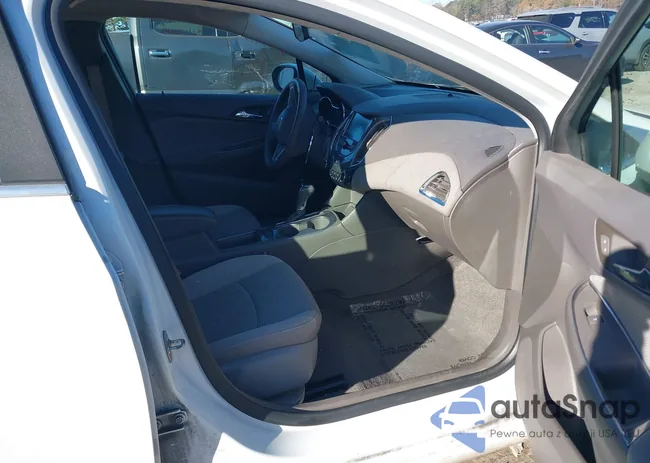 3G1BE6SM6JS651200: 43935523