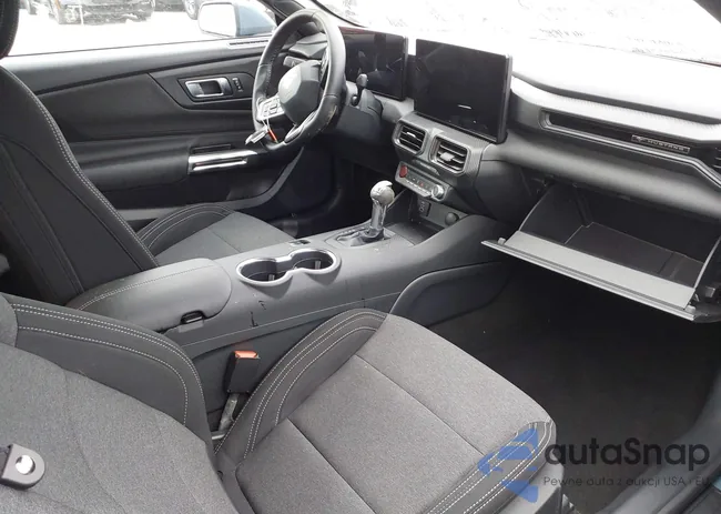 1FA6P8TH4S5130560: 43935541