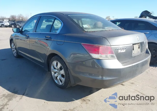 1HGCP26708A016733: 43935542