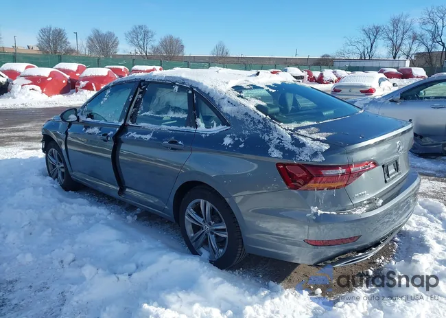 3VWC57BUXKM052272: 43935580