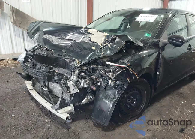 3N1AB8BV4MY302945: 43935589