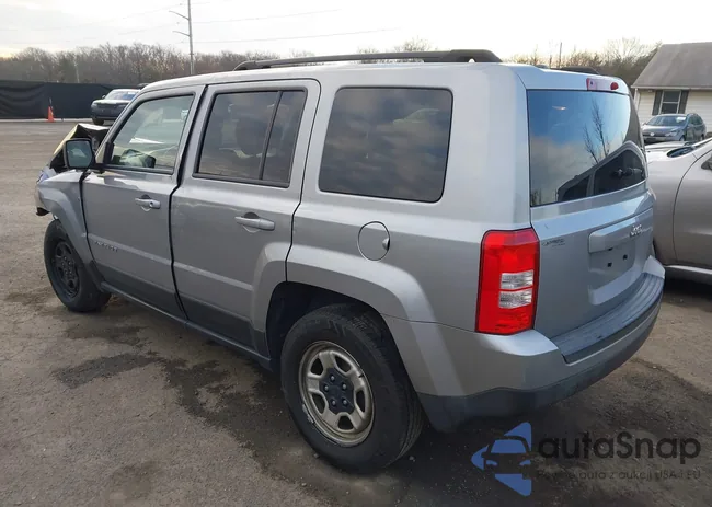 1C4NJPBB5HD133156: 43935682