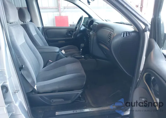 1GNDT33S492127530: 43936794