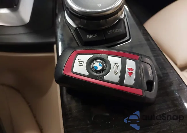 WBA8D9G53HNU59922: 43936813