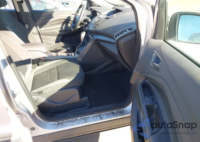 1FMCU0F7XGUC19083: 43936880