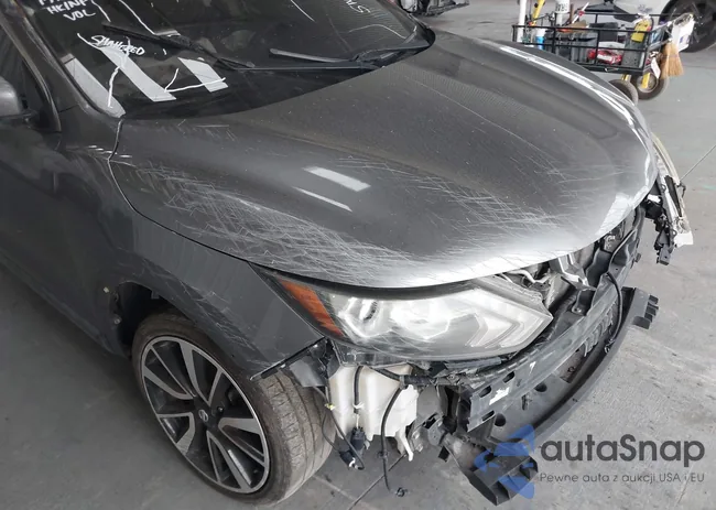 JN1BJ1CP8HW016866: 43936974