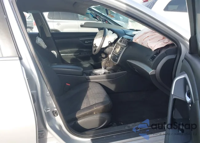 1N4AL3AP3HN347643: 43937051