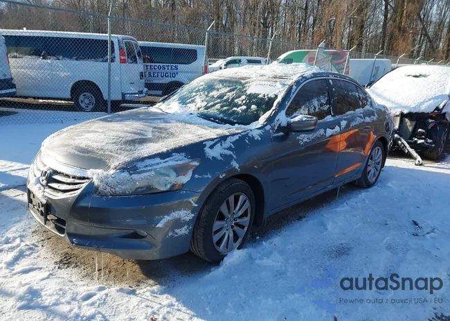 1HGCP3F80BA021355: 43937302