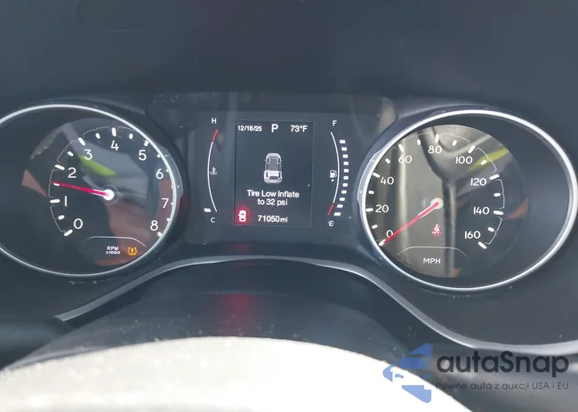 3C4NJCBB7KT832914: 43937360