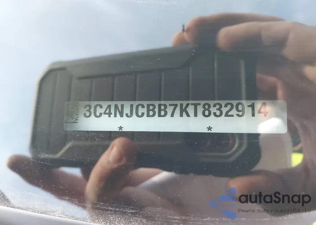 3C4NJCBB7KT832914: 43937360