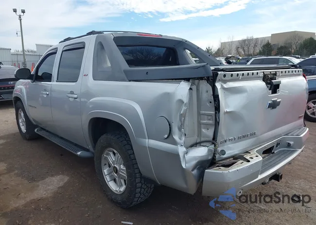 3GNMCFE01BG220239: 43936378