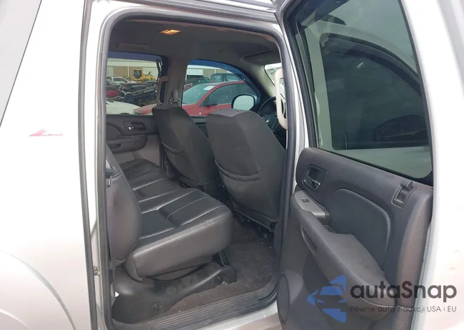 3GNMCFE01BG220239: 43936378