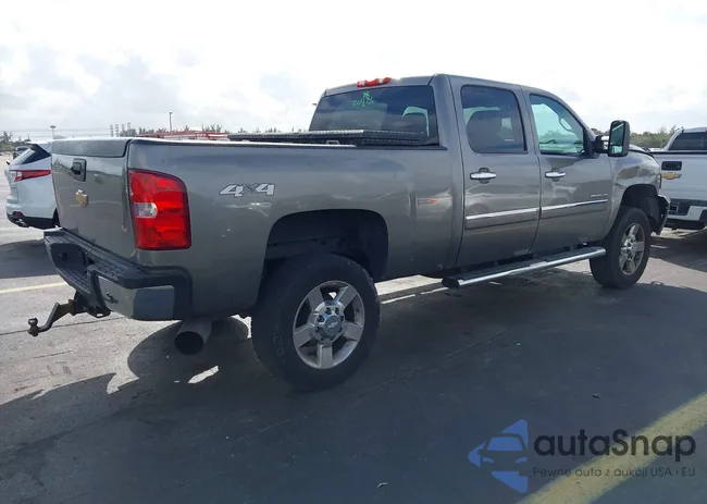 1GC1KXC84EF154238: 43936442