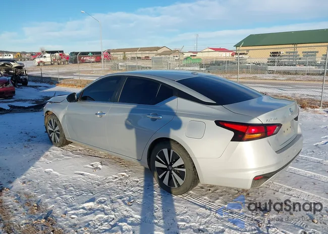 1N4BL4DV1NN335653: 43936446