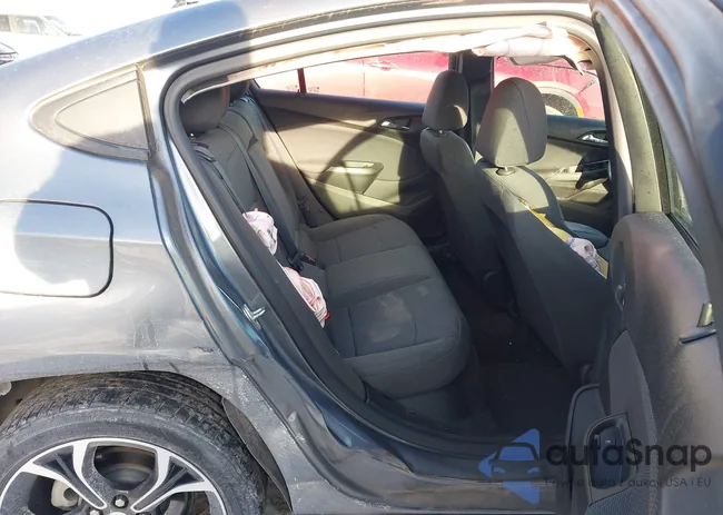 1G1BE5SM7K7110084: 43936487