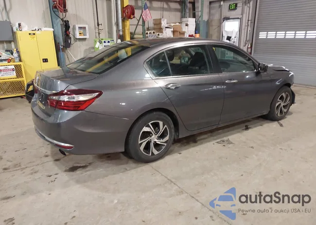 1HGCR2F30GA137509: 43936491