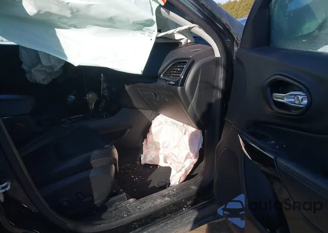 1C4PJMMB0PD106949: 43936643