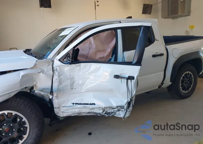 3TYLB5JN2ST091839: 43936661