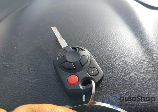 1FADP3F28JL223058: 43936687