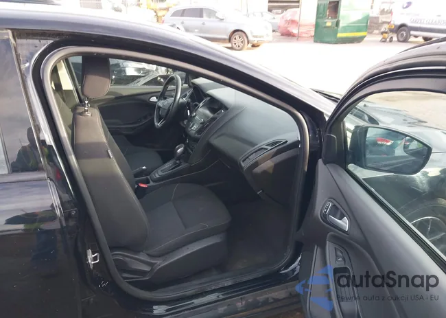 1FADP3F28JL223058: 43936687