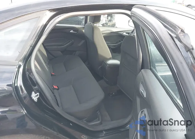 1FADP3F28JL223058: 43936687