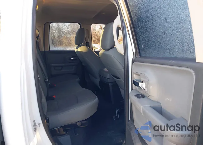 1C6RR7GG8JS218483: 43936692