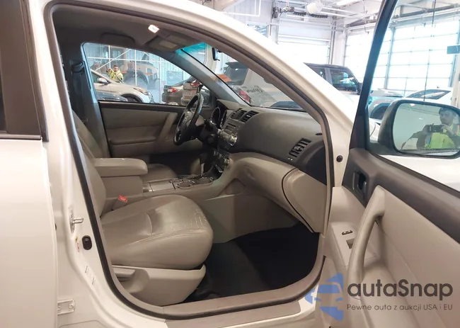 5TDBK3EH6CS167127: 43936696