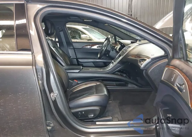 3LN6L5D98JR622236: 43936704