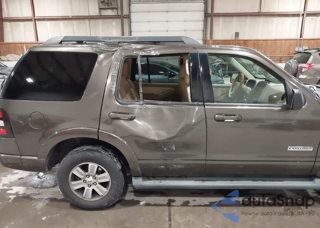 1FMEU73E08UB28555: 43936768