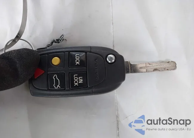 YV1TH592951411514: 43937770