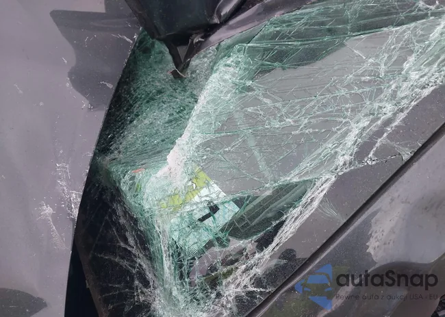 3KPF24ADXME347992: 43937841