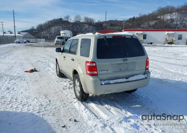 1FMCU93178KD65748: 43938009