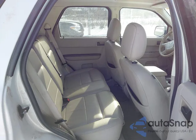 1FMCU93178KD65748: 43938009