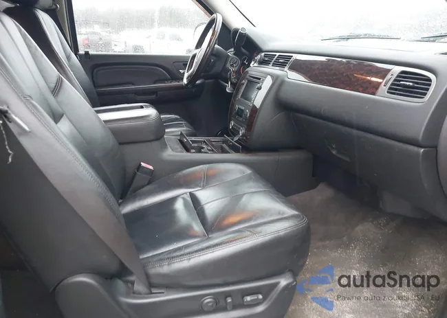 1GKFK63878J190088: 43938014