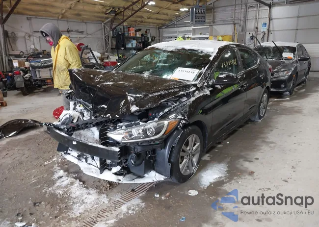 KMHD84LF3JU492028: 43938138