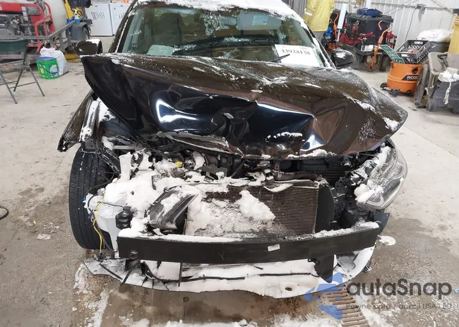 KMHD84LF3JU492028: 43938138