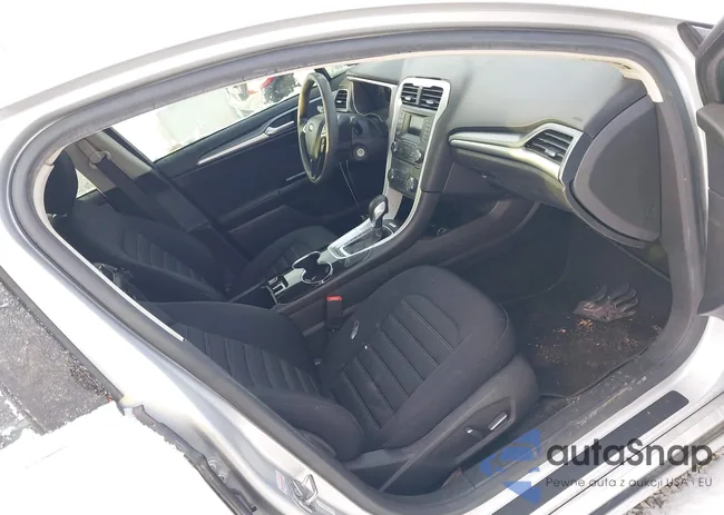 3FA6P0HD9FR245519: 43938187