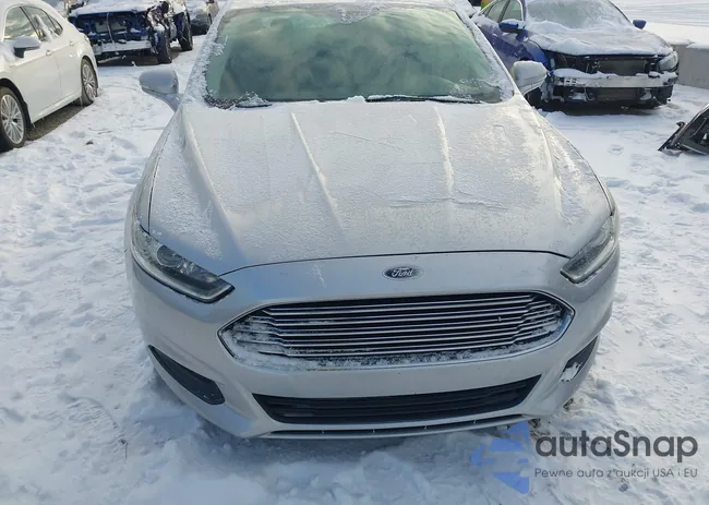 3FA6P0HD9FR245519: 43938187