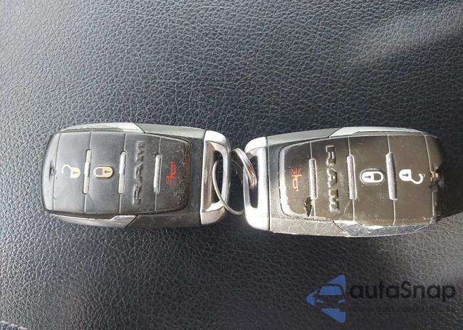 1C6SRFBT9KN646059: 43938191