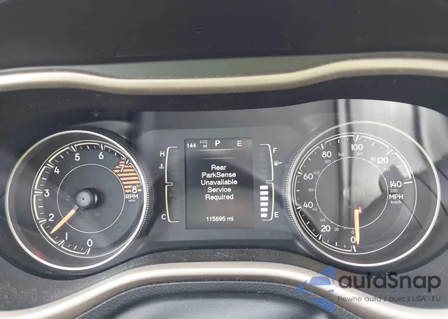 1C4PJLCS2GW190613: 43938267